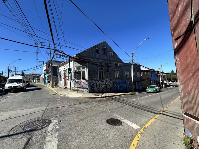 Vendo casa en pleno centro de la ciudad de Valdivia, calle Beauchef