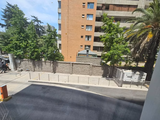 OFICINA EN ÑUÑOA CERCANA AL METRO CHILE ESPAÑA