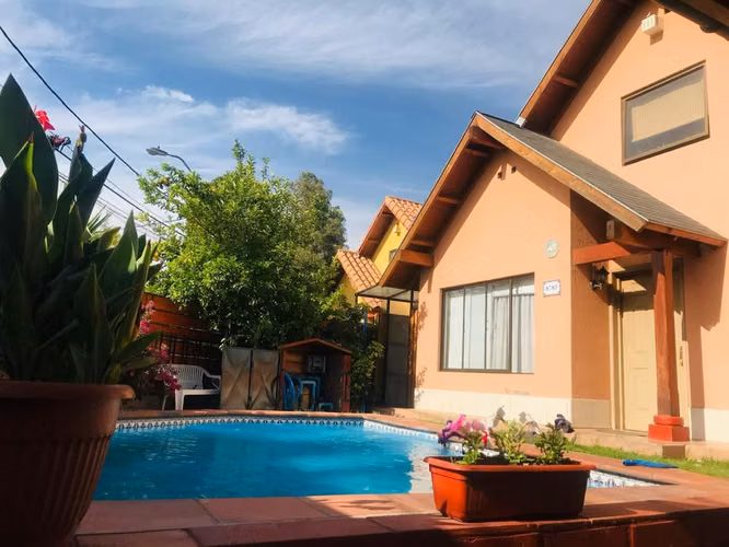 PROPIEDAD EN VENTA 5D, 2B EN JARDINES DE LA VIÑA - Imagen 2