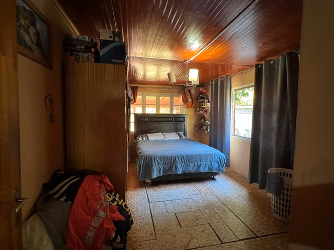 Encantadora casa en gran terreno 2.100mts2 en el Centro de Peñaflor