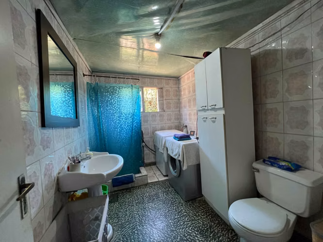 Encantadora casa en gran terreno 2.100mts2 en el Centro de Peñaflor