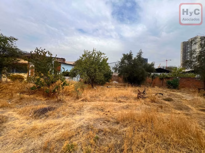 Amplio terreno en sector inmobiliario en crecimiento