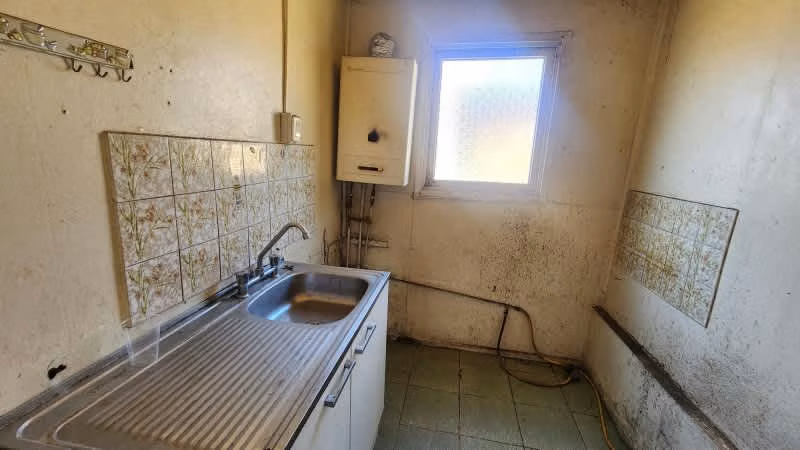 REBAJADA !! CASA CON GRAN TERRENO, EXCELENTE UBICA