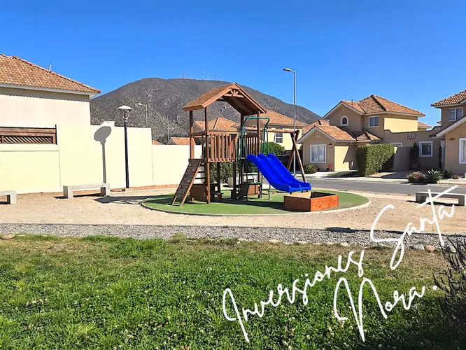 CASA Casa en Condominio Serena Oriente San Joaquín