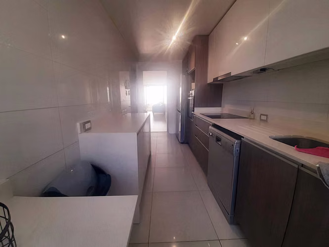 Moderno, amplio y con gran vista al mar (89657) - Imagen 15