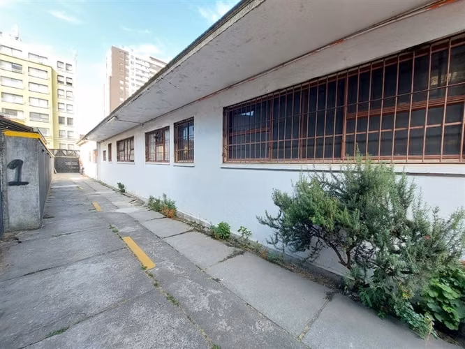 LOCAL COMERCIAL ONGOLMO 661