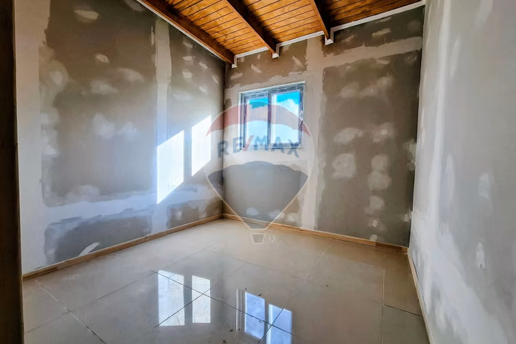 Vende parcela y casa 4 d y 2 b excelente ubicación