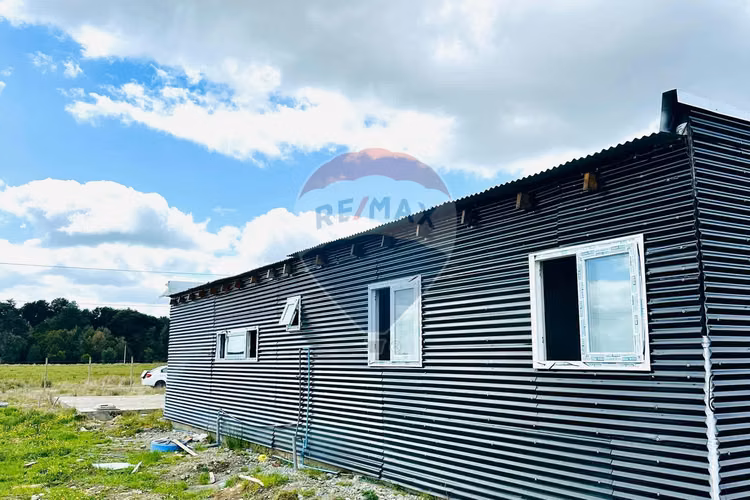 Vende parcela y casa 4 d y 2 b excelente ubicación