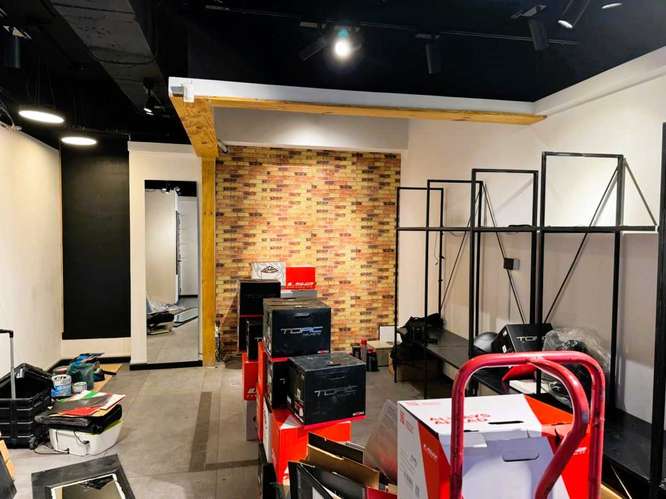 En galería comercial a pasos  de C. Red Salud (23141) - Imagen 4