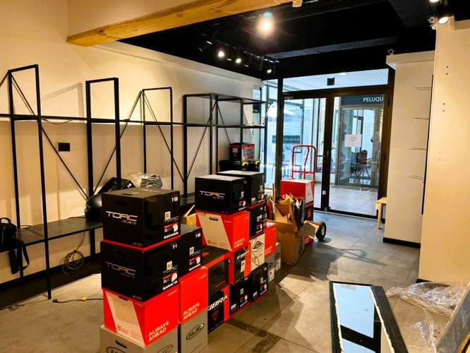 En galería comercial a pasos  de C. Red Salud (23141) - Imagen 2