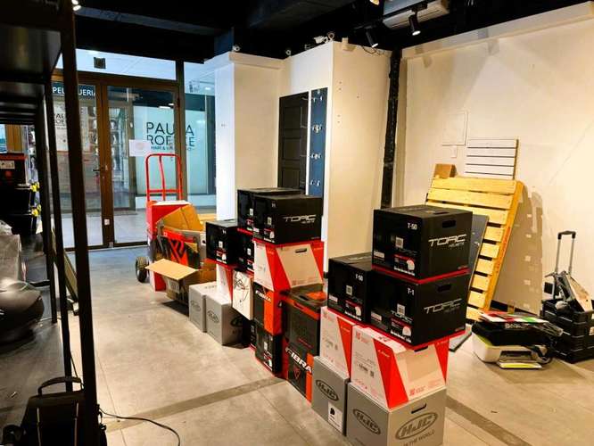 En galería comercial a pasos  de C. Red Salud (23141) - Imagen 3