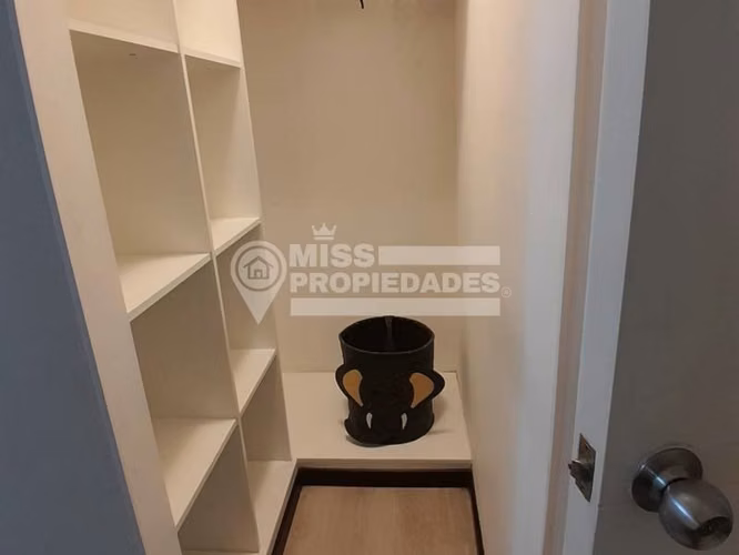 VENDE DEPARTAMENTO SEMIAMOBLADO LA SERENA
