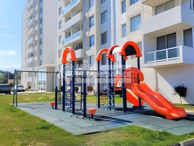 VENDE DEPARTAMENTO SEMIAMOBLADO LA SERENA