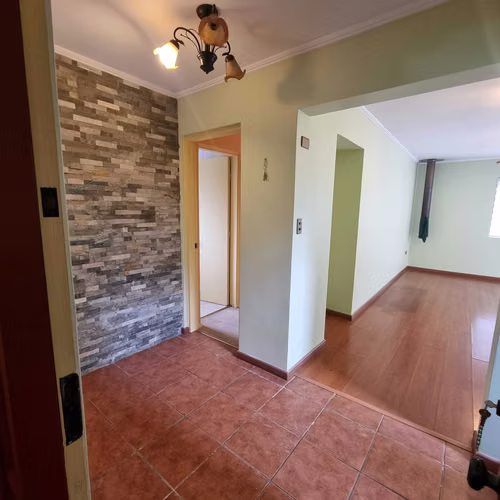Casa con Dormitorio en Suite en Primer Piso (90289)