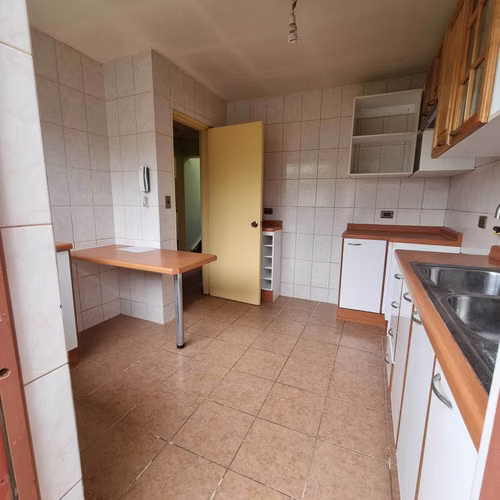 Casa con Dormitorio en Suite en Primer Piso (90289)
