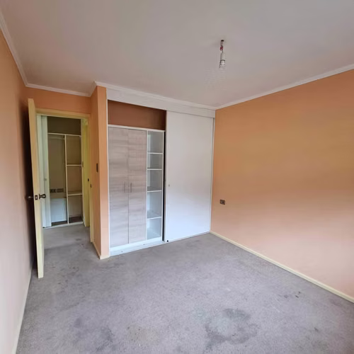 Casa con Dormitorio en Suite en Primer Piso (90289)