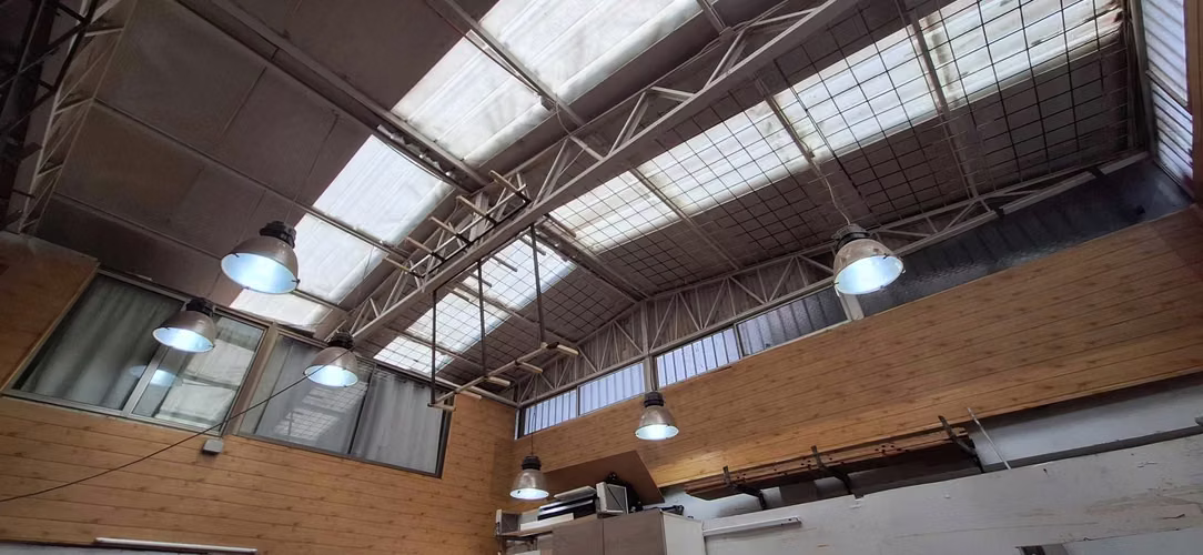 Gran Local Comercial con Taller (90297)