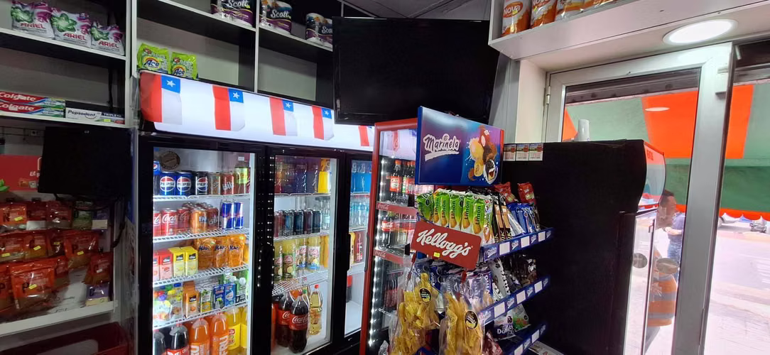 Gran Local Comercial con Taller (90297)