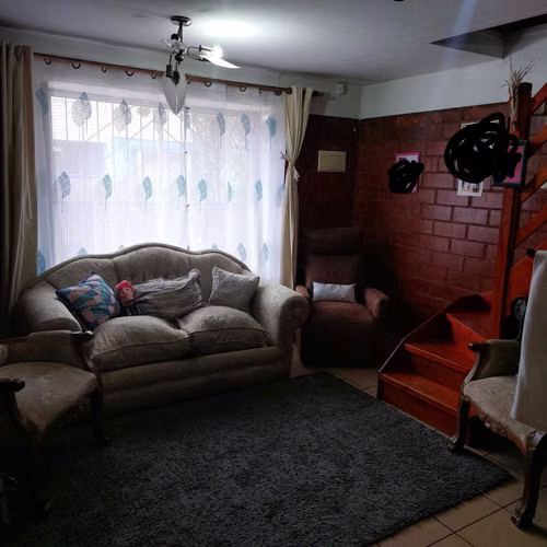 Casa 2 dormitorios Villa Parque - Calera (88068)