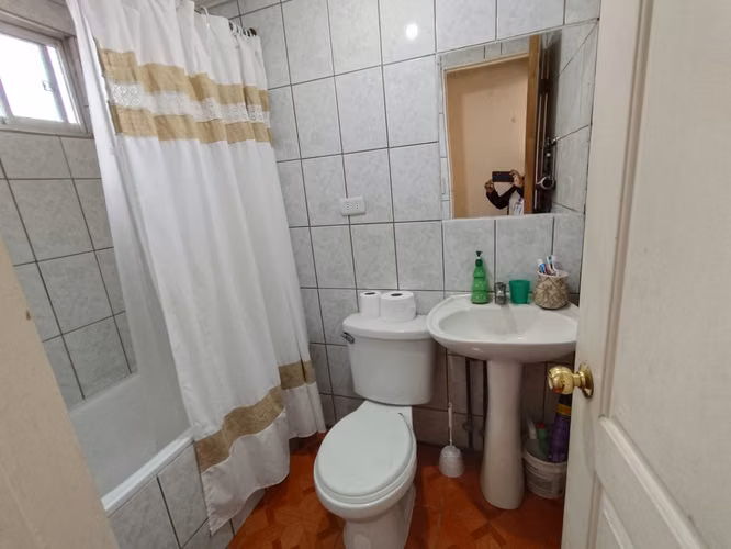 Venta de casa 4D+2B+1E en Villa Portales  (Maipú)