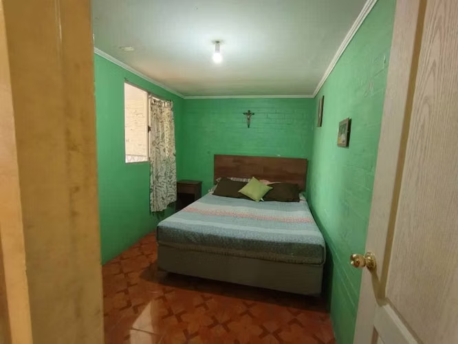 Venta de casa 4D+2B+1E en Villa Portales  (Maipú)