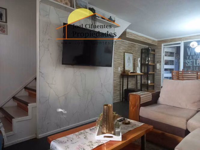 Casa en excelentes condiciones 3 dormitorios, 3 baños. Cod-2130