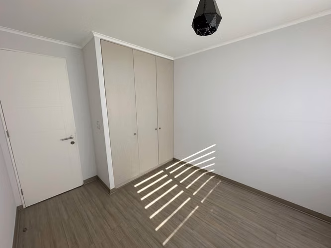 ARRIENDO CASA 4HAB 3BA COLINA