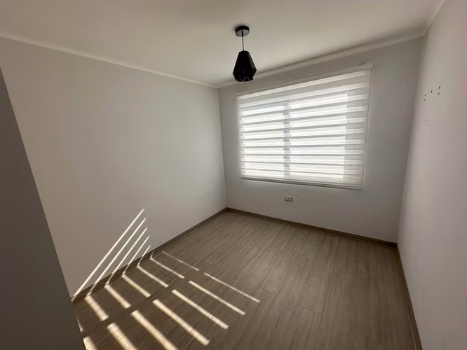 ARRIENDO CASA 4HAB 3BA COLINA