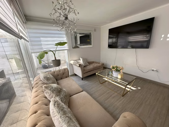 ARRIENDO CASA 4HAB 3BA COLINA