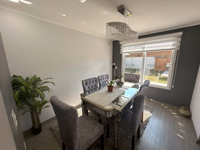 ARRIENDO CASA 4HAB 3BA COLINA
