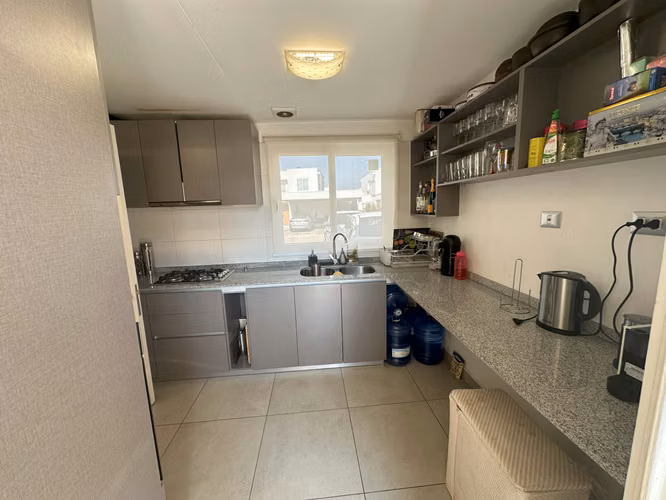 ARRIENDO CASA 4HAB 3BA COLINA