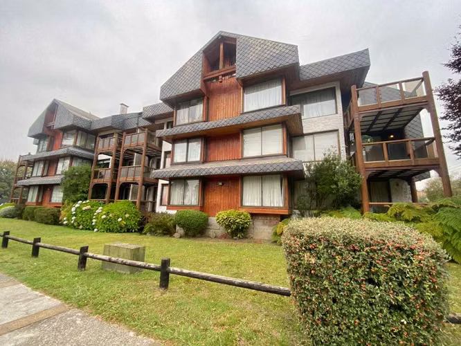 VENDO AMPLIO DEPARTAMENTO DUPLEX PUCON (90988)