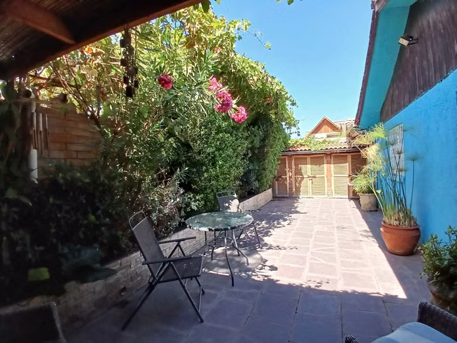 Pudahuel Casa en Venta 3D,2B estacionamiento  (91067)