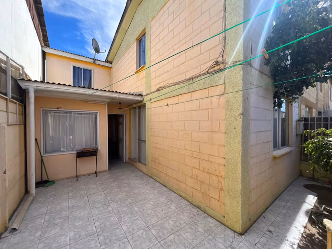 Se vende Casa Sector El Palomar (amoblada)