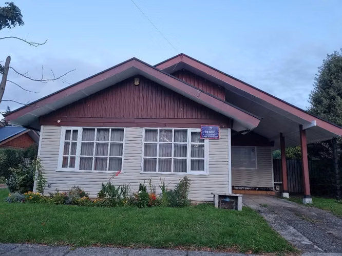 Casa Villa los Encinos Valdivia