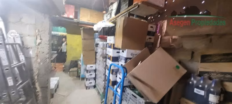 CASA Casa con local comercial en venta en Ampliación Prat
