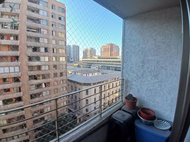 Metro Santa Ana depto. en Arriendo 1D+1B  (91889)