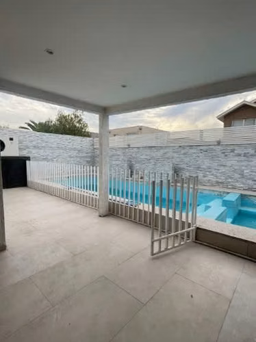 CASA 3 DORMITORIOS, PISCINA, QUINCHO, JACUZZI, CONDOMINIO