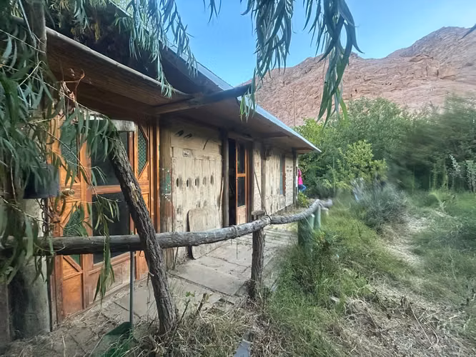 SE VENDE TERRENO CON CASA EN VALLE DE CODPA, 400MT2