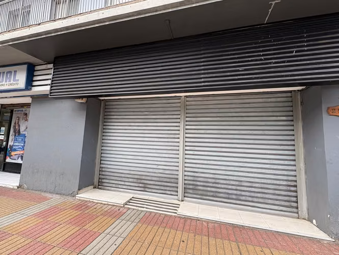Local comercial ubicado en calle Washington