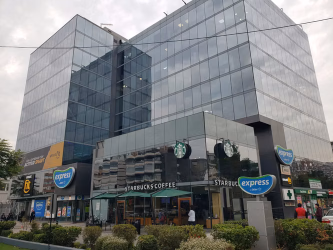 Venta Oficinas Américo Vespucio / Isabel La Católica