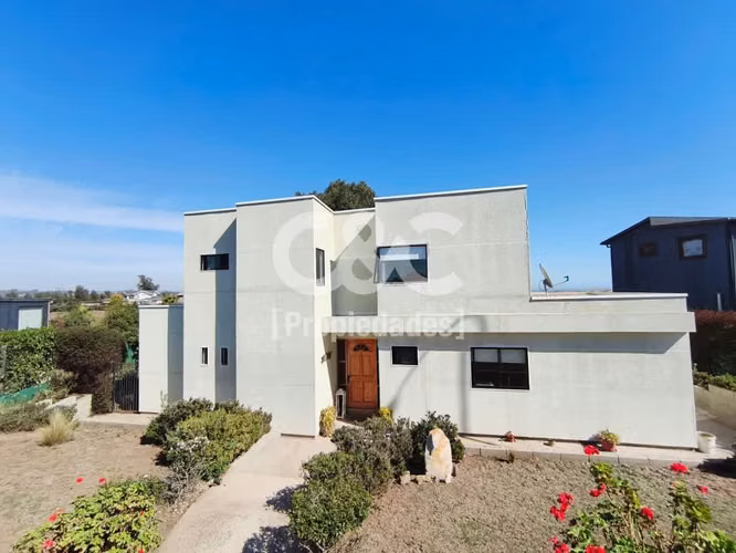 Lomas Mantagua, Linda E Impecable Casa Con Vista