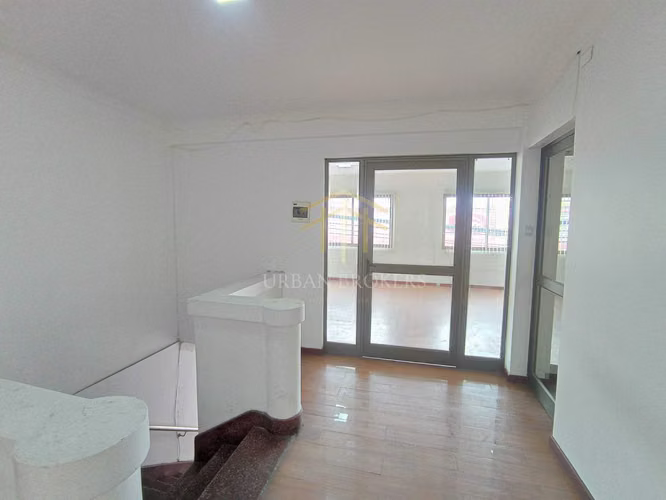 Oficinas con 10 privados, Coquimbo centro (94032)