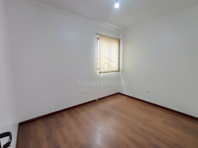 Oficinas con 10 privados, Coquimbo centro (94032)