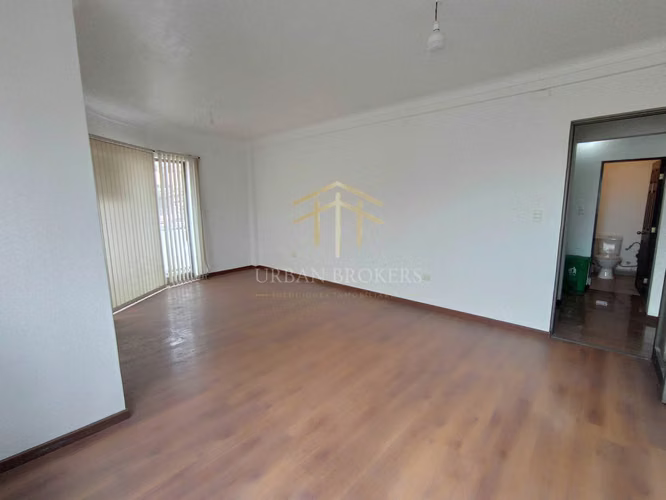 Oficinas con 10 privados, Coquimbo centro (94032)