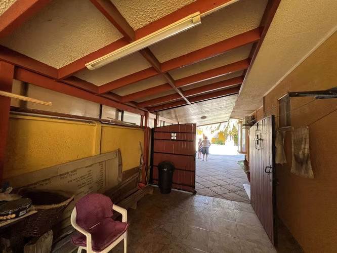 Rebajada. Casa en condominio, villa Barcelona - Imagen 10