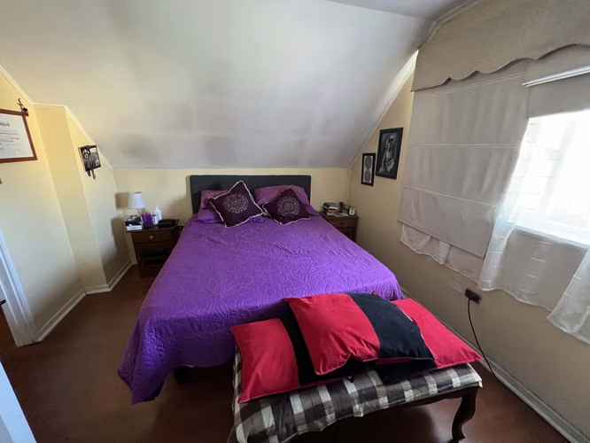 Rebajada. Casa en condominio, villa Barcelona - Imagen 9