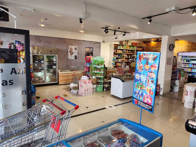Local Comercial en pleno centro de Curicó (94184)