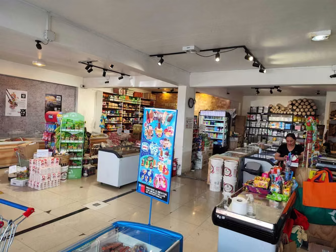 Local Comercial en pleno centro de Curicó (94184)