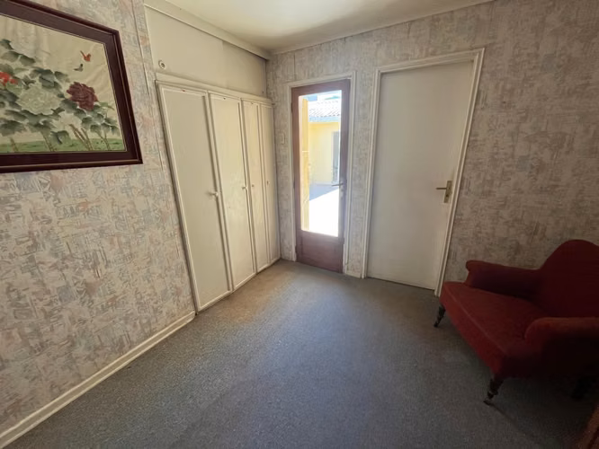SECTOR ALAMEDA Y JUAN MARTINEZ VALOR VENTA UF. 5.500.-